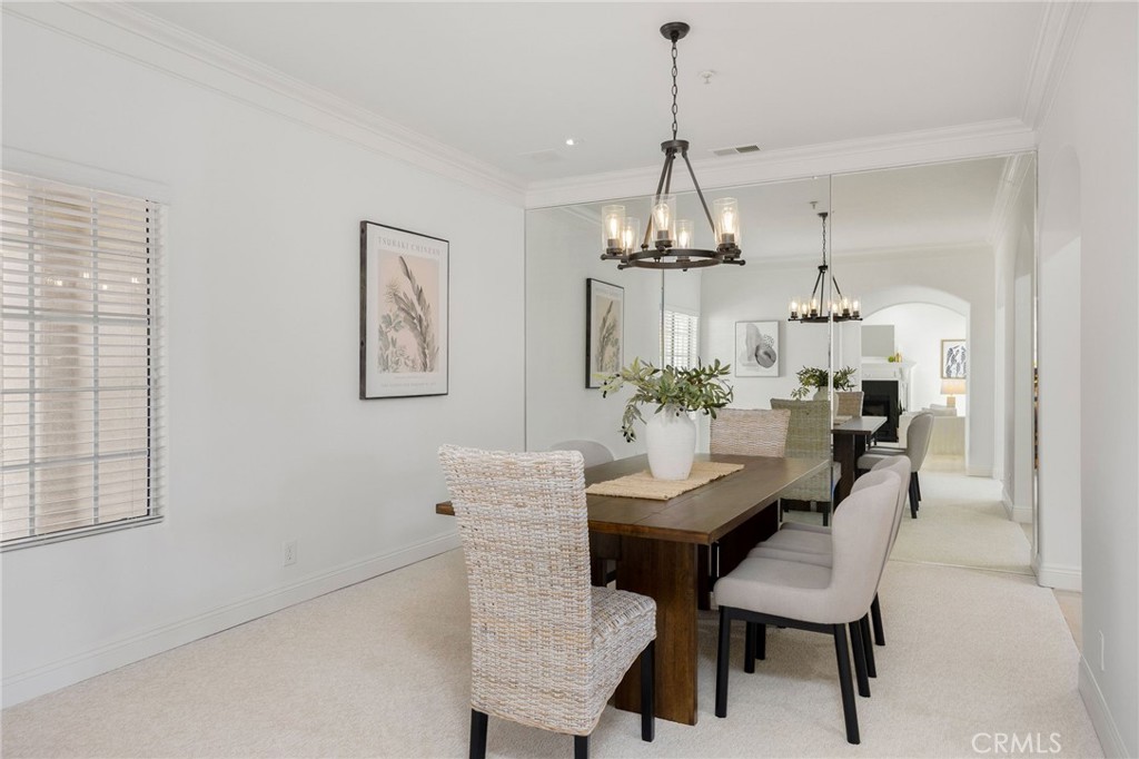 MLS #OC25233382 image #9