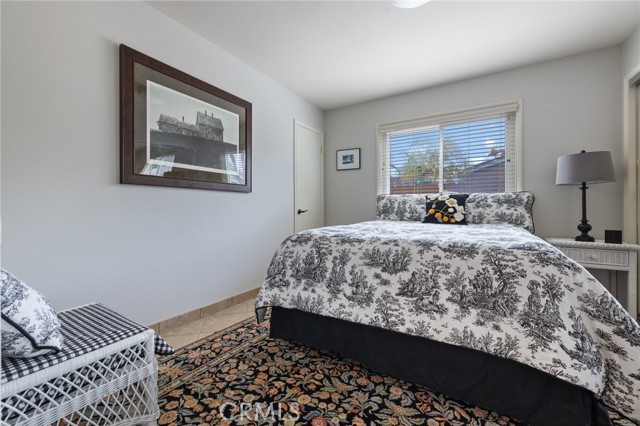 MLS #OC25233546 image #16