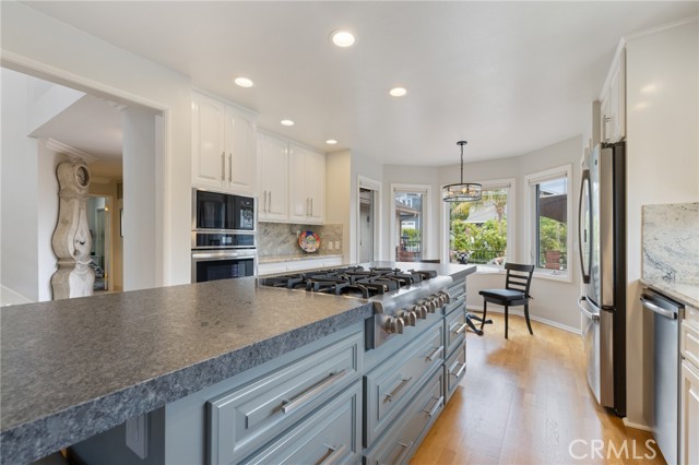 MLS #OC25233546 image #2