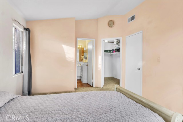 MLS #OC25233551 image #22