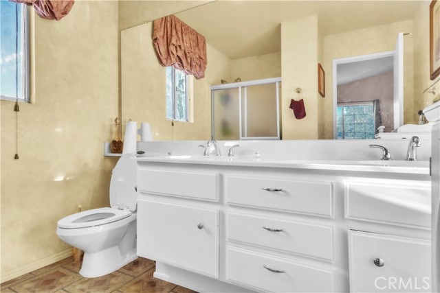 MLS #OC25233551 image #23