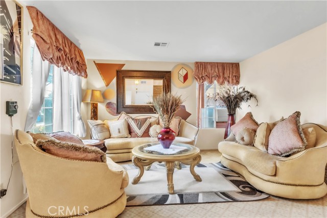 MLS #OC25233551 image #3