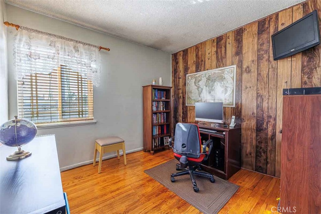 MLS #OC25233704 image #15