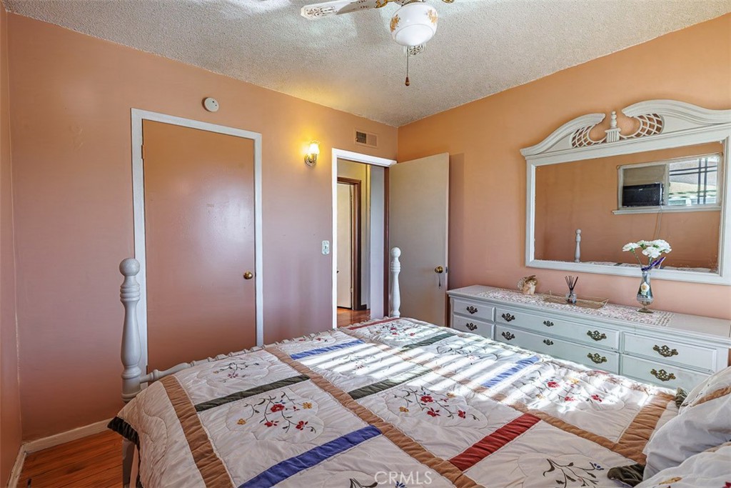 MLS #OC25233704 image #17