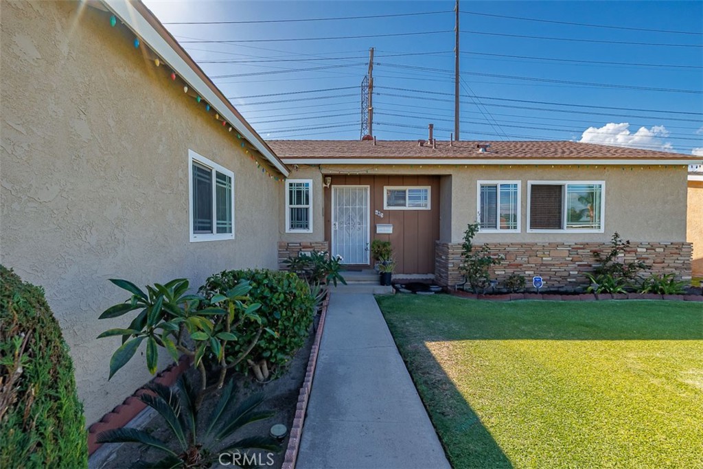 MLS #OC25233704 image #3