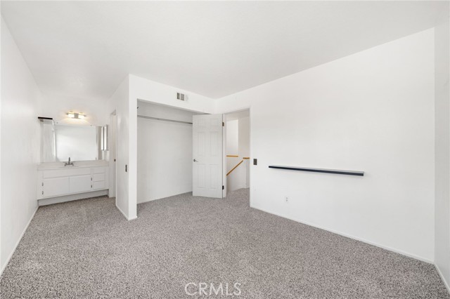 MLS #OC25233706 image #31