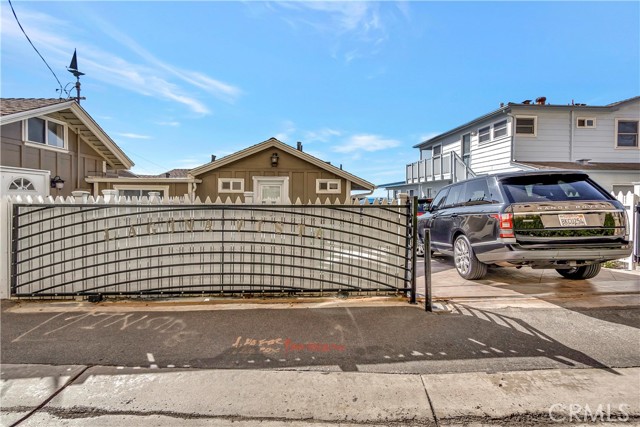 MLS #OC25233708 image #19