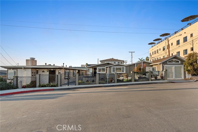 MLS #OC25233708 image #2