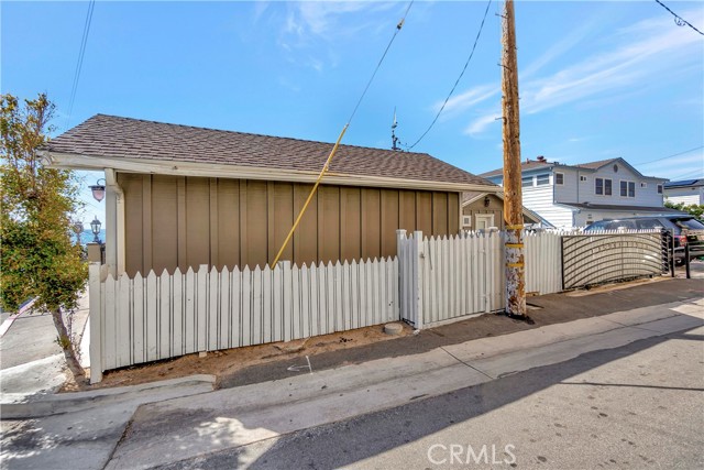 MLS #OC25233708 image #20