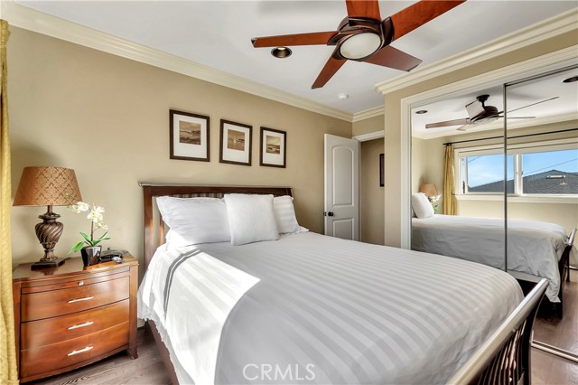 MLS #OC25233708 image #23