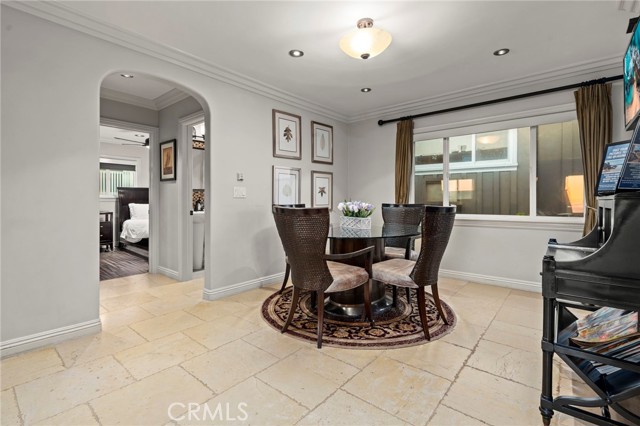 MLS #OC25233708 image #34