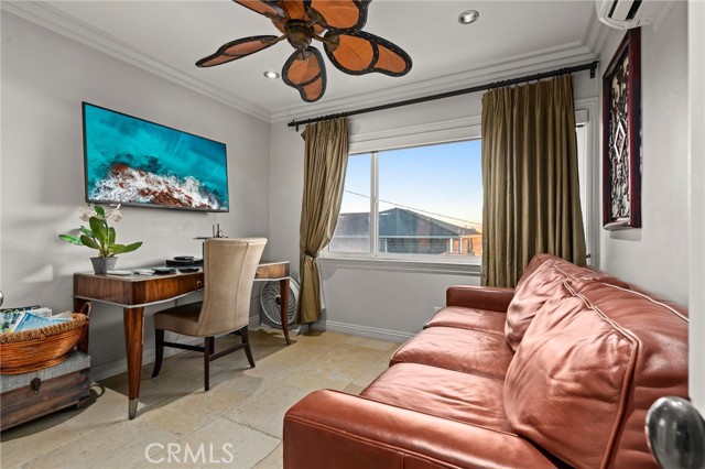 MLS #OC25233708 image #35