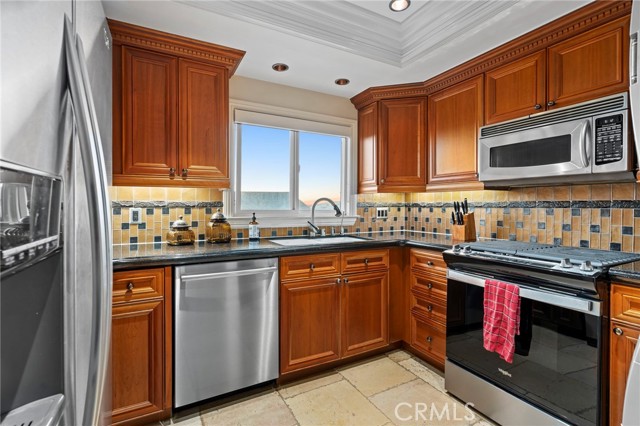 MLS #OC25233708 image #36