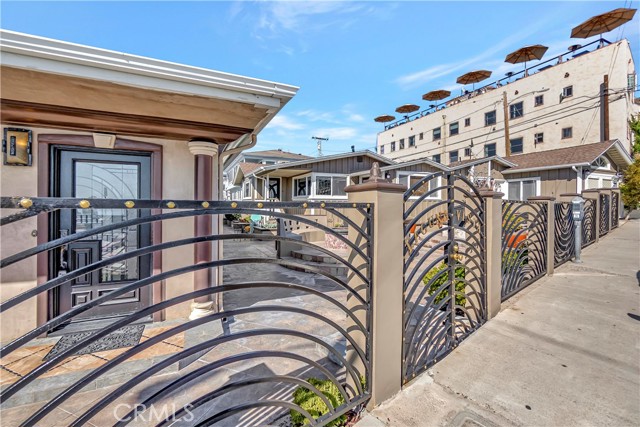 MLS #OC25233708 image #4