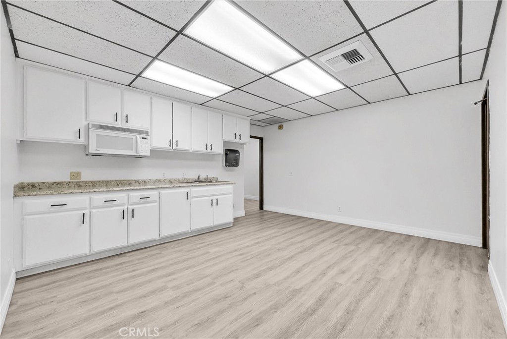 MLS #OC25233768 image #23