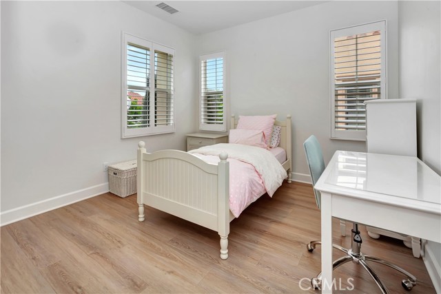 MLS #OC25233799 image #17