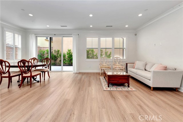 MLS #OC25233799 image #2