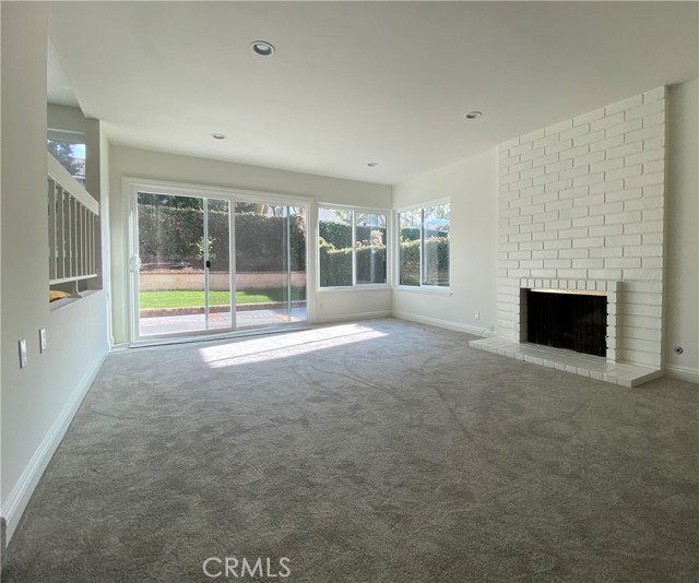 MLS #OC25233804 image #3