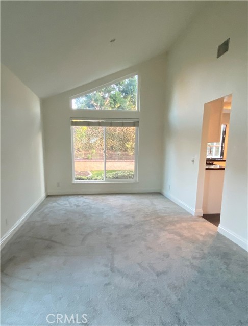 MLS #OC25233804 image #4