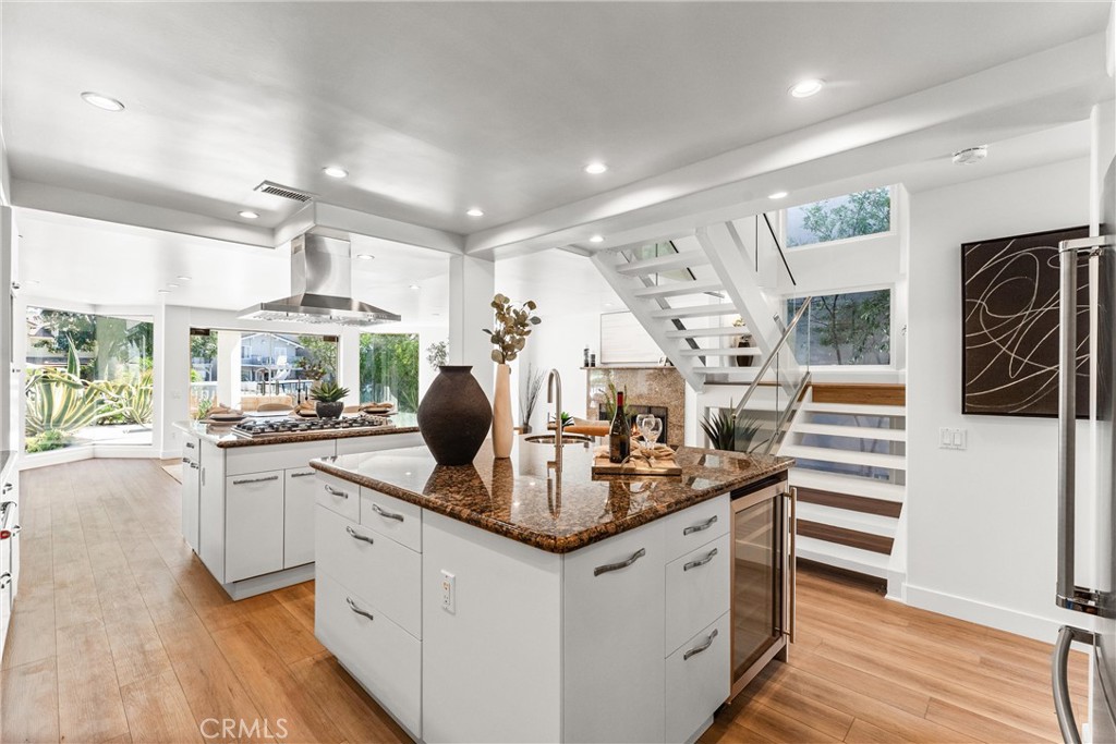 MLS #OC25233854 image #11