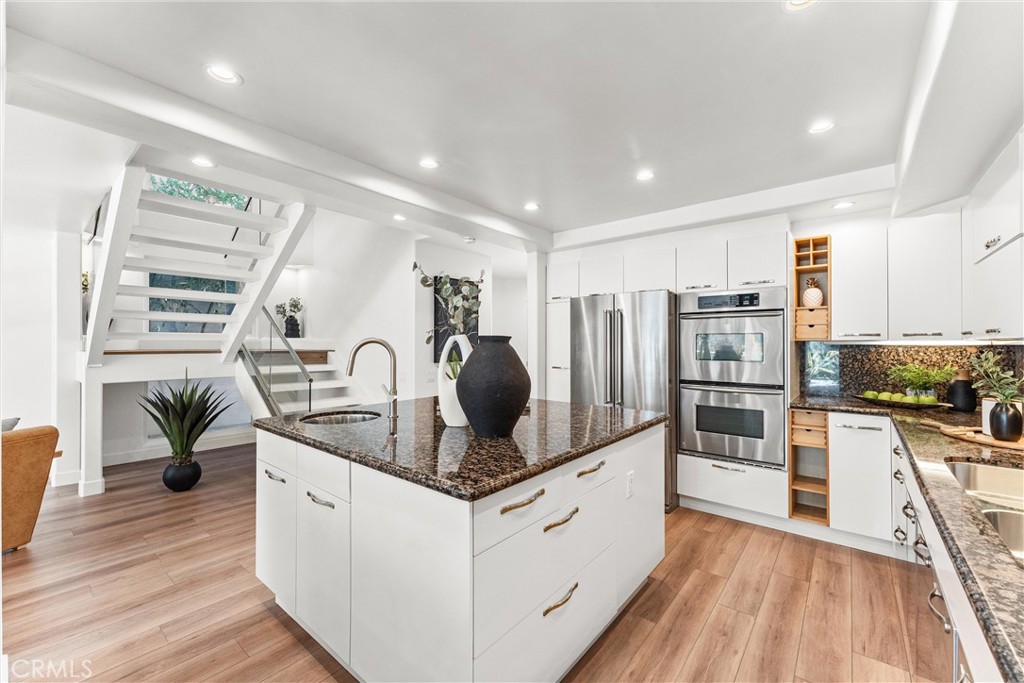 MLS #OC25233854 image #14