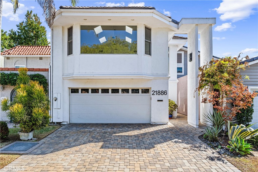 MLS #OC25233854 image #3