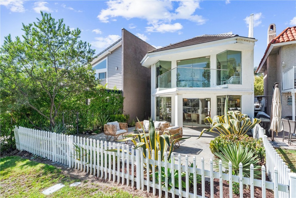 MLS #OC25233854 image #40