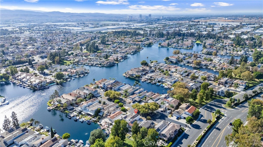 MLS #OC25233854 image #49