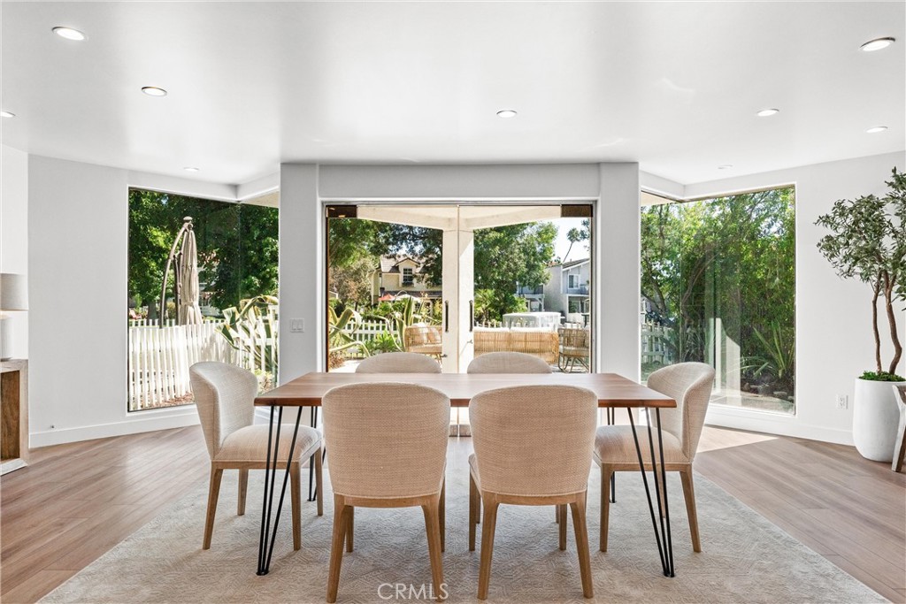 MLS #OC25233854 image #5