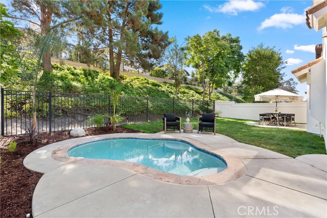 MLS #OC25233872 image #18