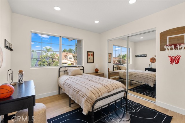 MLS #OC25233872 image #25