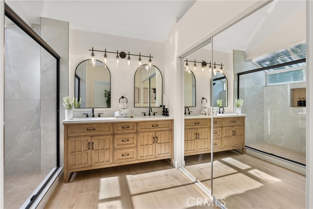 MLS #OC25233872 image #31