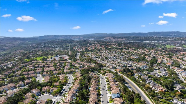 MLS #OC25233872 image #43