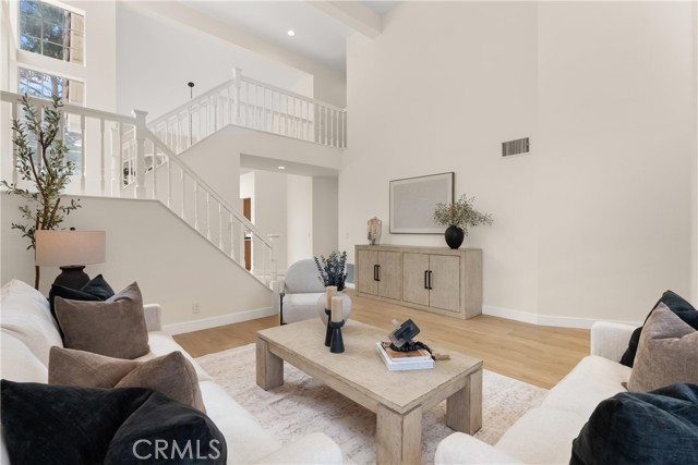 MLS #OC25233872 image #5