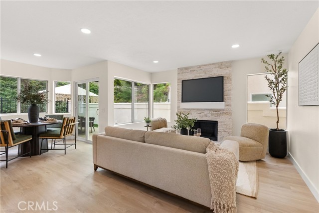 MLS #OC25233872 image #7