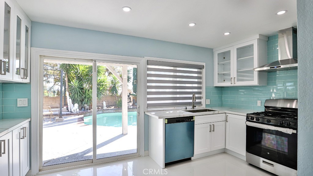 MLS #OC25233956 image #10