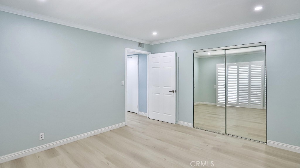 MLS #OC25233956 image #16