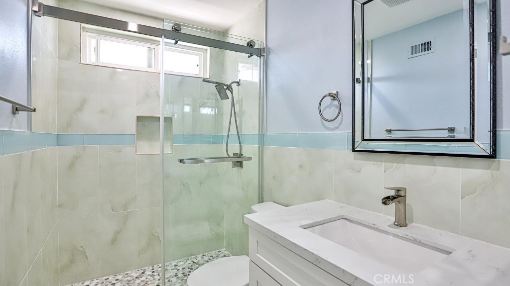 MLS #OC25233956 image #18