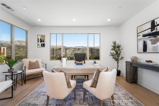 MLS #OC25233989 image #10