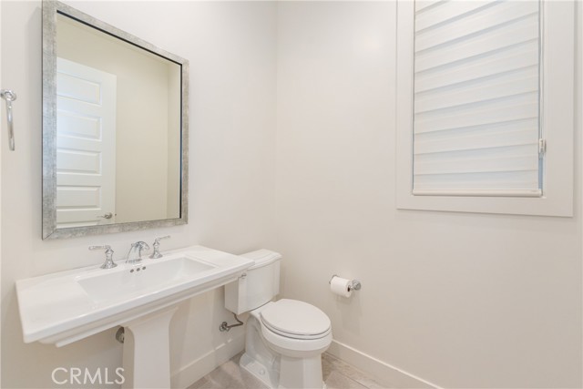 MLS #OC25234013 image #12