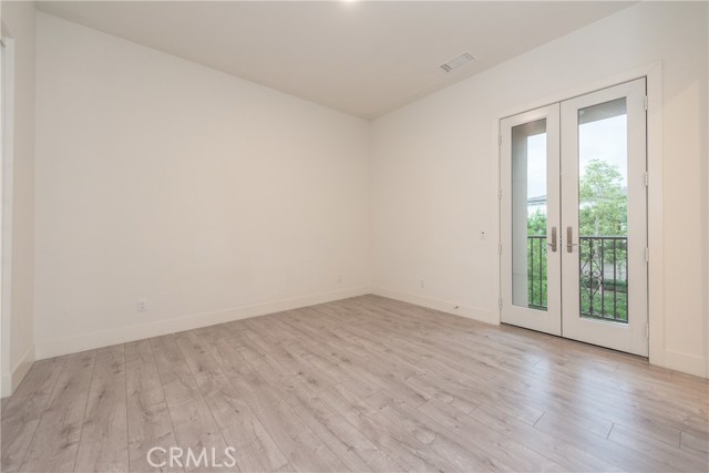 MLS #OC25234013 image #18