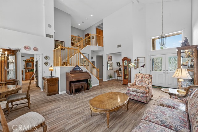 MLS #OC25234040 image #10