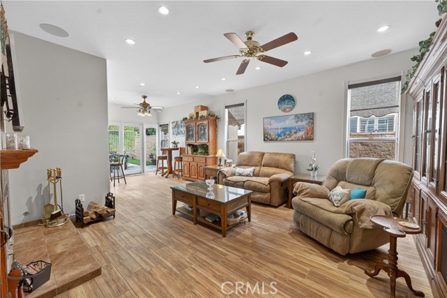 MLS #OC25234040 image #24