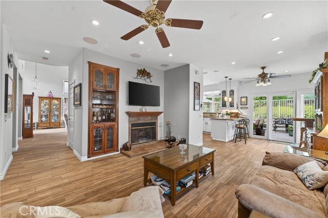 MLS #OC25234040 image #25