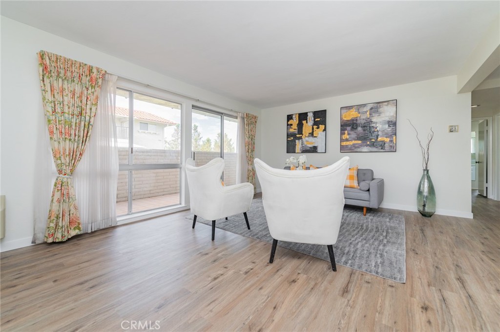 MLS #OC25234076 image #4