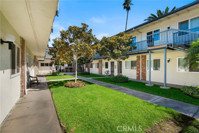 MLS #OC25234094 image #18