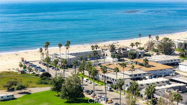 MLS #OC25234094 image #27