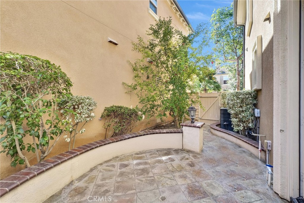 MLS #OC25234140 image #28