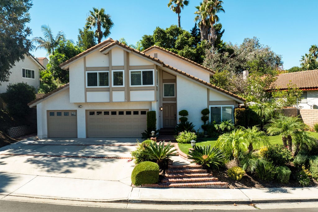 MLS #OC25234151 image #1