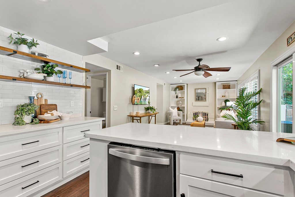 MLS #OC25234151 image #10